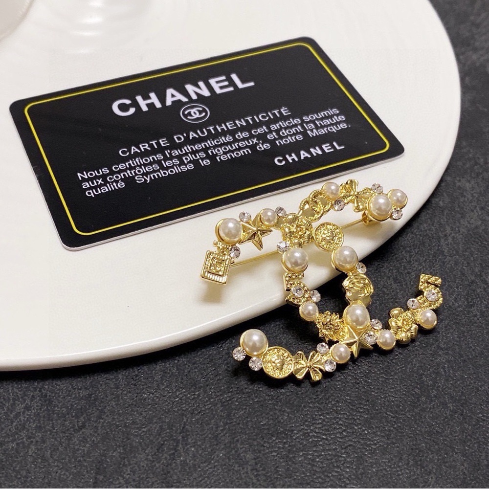 chanel brooch